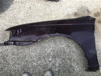 Toyota Carina Sol Ön Çamurluk