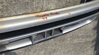 Toyota Corolla 1997 Ön Tampon