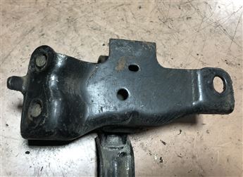 Toyota Corolla AE101 1992-97 Sol Motor Takozu Braketi