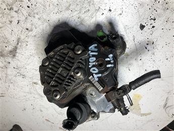 Toyota Corolla Auris Yaris 1.4D-4D Mazot Pompası (BOSCH 445010105)