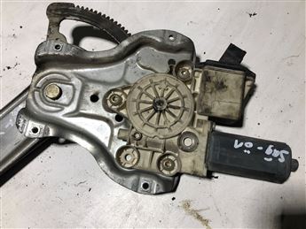 Toyota Corolla Avensis 2001-08 Sağ Ön Kapı Cam Krikosu