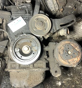 Toyota Corona 1.6 16V Yarım Motor