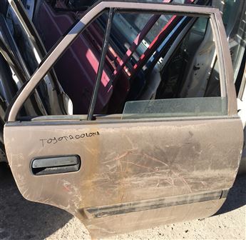 Toyota Corona 1985-1992 Sağ Arka Kapı