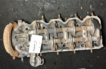 Toyota Corona Çıkma Motor Silindir Kapağı