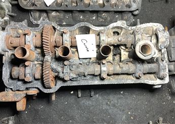 Toyota Corona Çıkma Motor Silindir Kapağı