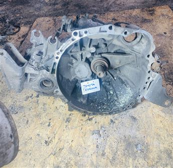 Toyota Corona Çıkma Şanzıman