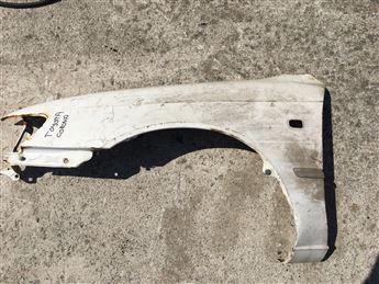 Toyota Corona Sol Ön Çamurluk