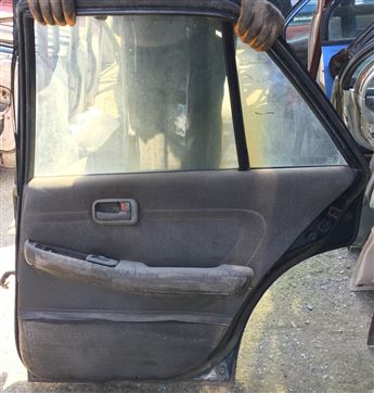 Toyota Cressida Sağ Arka Kapı