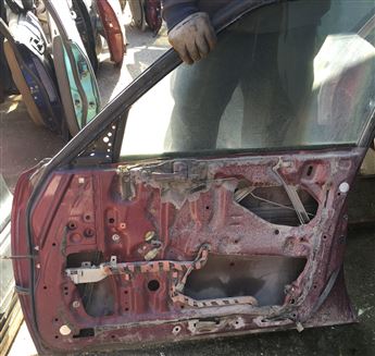 Toyota Cressida Sağ Ön Kapı