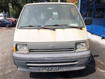 Toyota Hiace 1992-2001 Ön Tampon