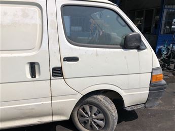 Toyota Hiace 1992-2001 Çıkma Sağ Ön Kapı