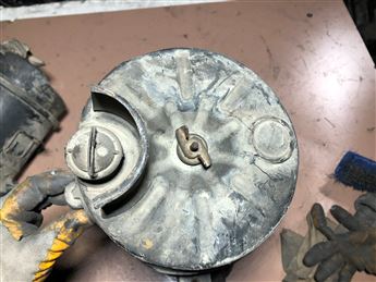 Toyota Hiace Hava Filtre Kutusu