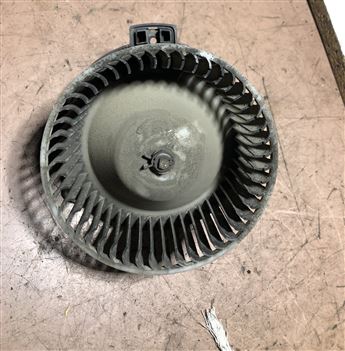 Toyota Hiace Kalorifer Fan Motoru