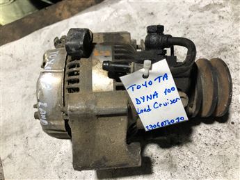 Toyota Hiace Land Cruiser 2.4 1985-2004 (2706054030) Çıkma Şarj Dinamosu
