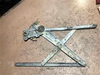 Toyota Hilux 1990-1997 Manuel Sol Ön Kapı Cam Krikosu