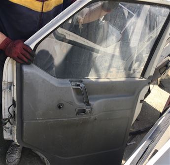 Volkswagen Transporter 1993-2003 Sağ Ön Kapı