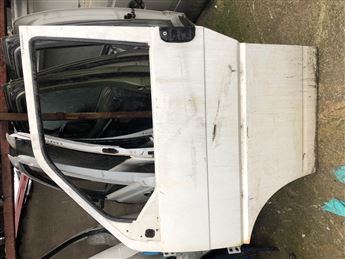 Volkswagen Transporter 1993-2003 Çıkma Sol Ön Kapı
