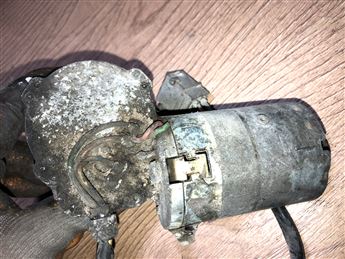 Volvo 740 760 780 940 Ön Cam Silecek Motoru (3)