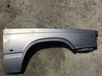 Volvo 850 Sağ Ön Çamurluk