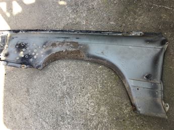 Volvo 850 Sağ Ön Çamurluk