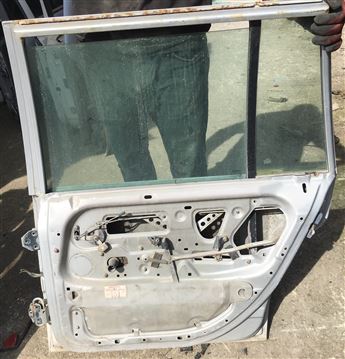 Volvo 940 Sağ Arka Kapı   