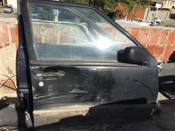 Volvo 940 Sağ Ön Kapı   