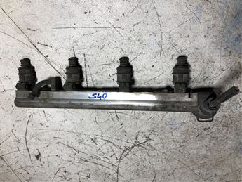 Volvo S40 1.6 2001-2012 Enjektör Kütüğü 9202694