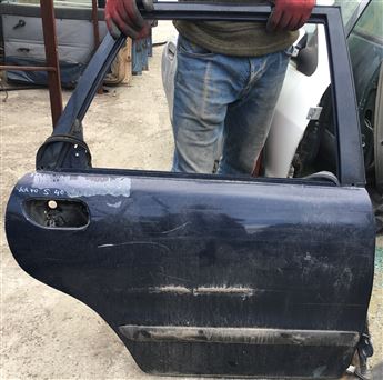 Volvo S40 V40 1996-2004 Sağ Arka Kapı1
